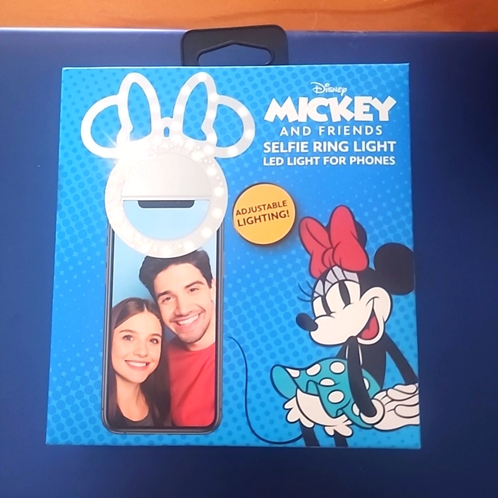 Disney Minnie and friends  selfish Ring light